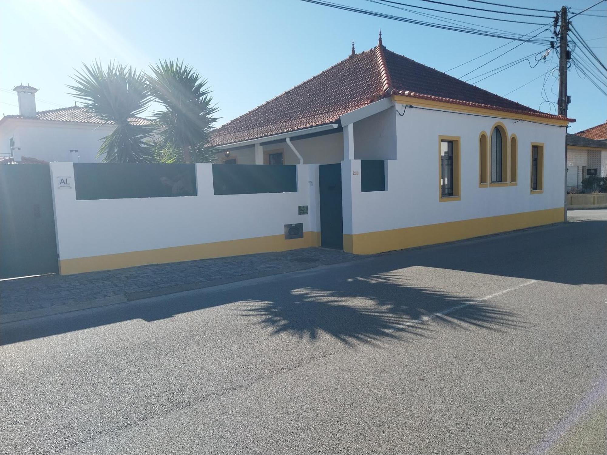 Bed and Breakfast Casa Dos Pingos De Mel Aveiro Esterno foto